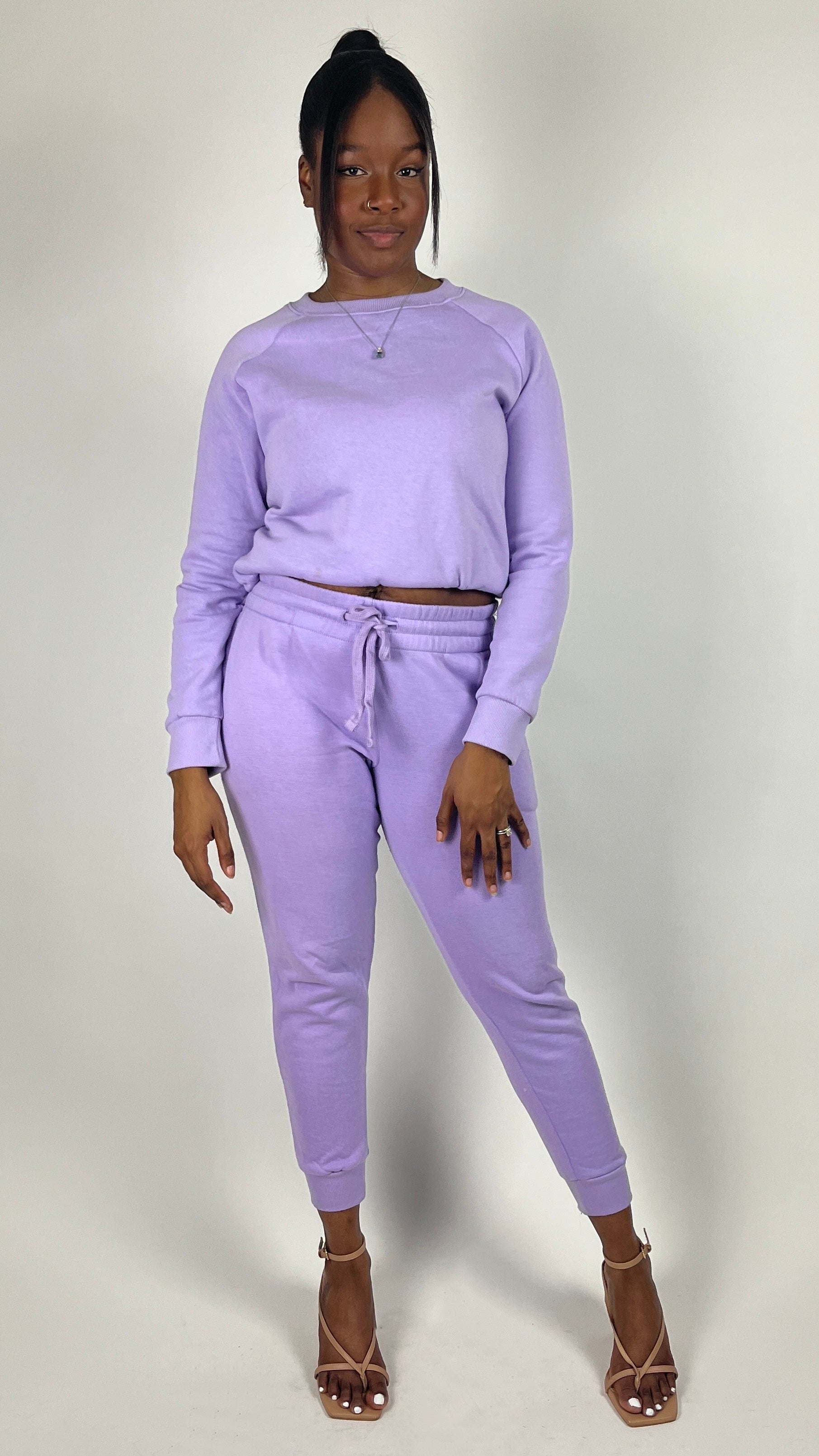 Women's Sweatsuit Set in lavender